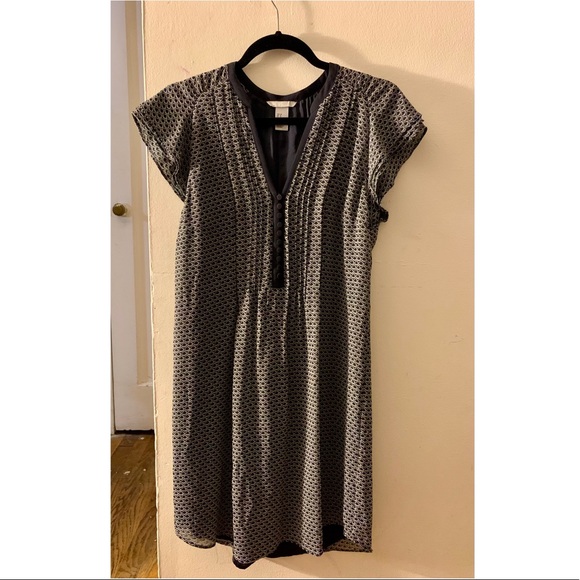 H&M Dresses & Skirts - H&M navy dress